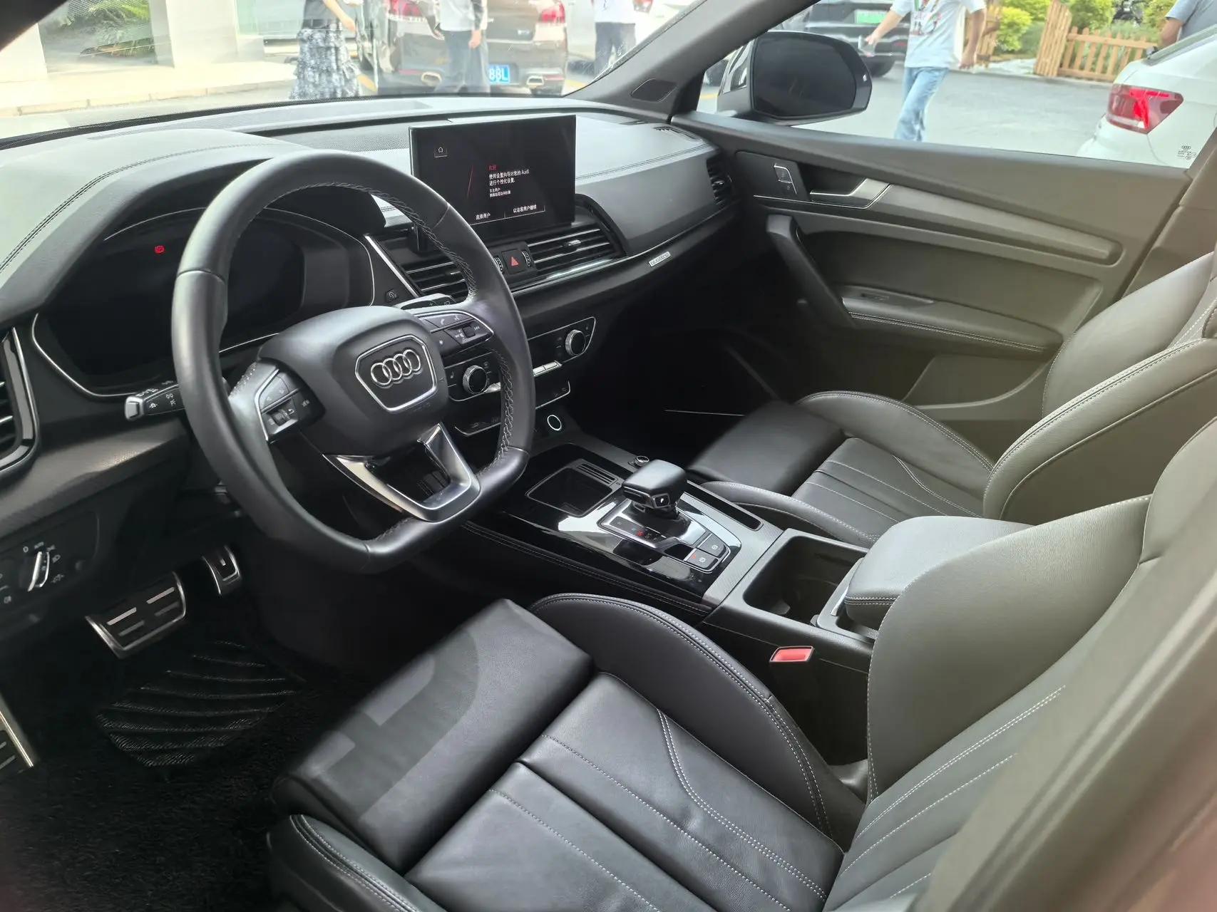 Audi 2025 Q5L 2.0TFSI 40TFSI luxury dynamic automatic 4