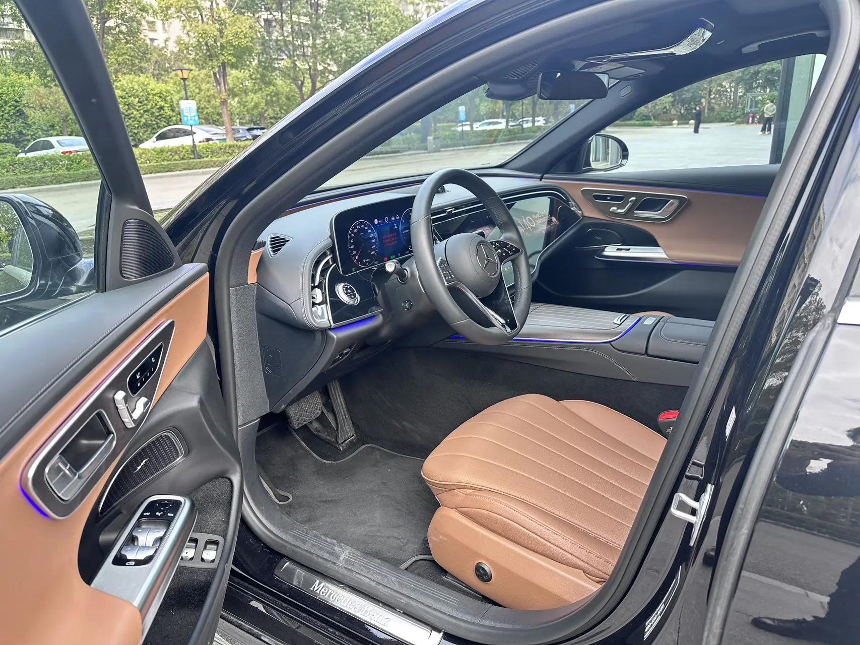 Mercedes Benz E-Class New Energy 2024 Model E 350 e L 2.0T Automatic 4