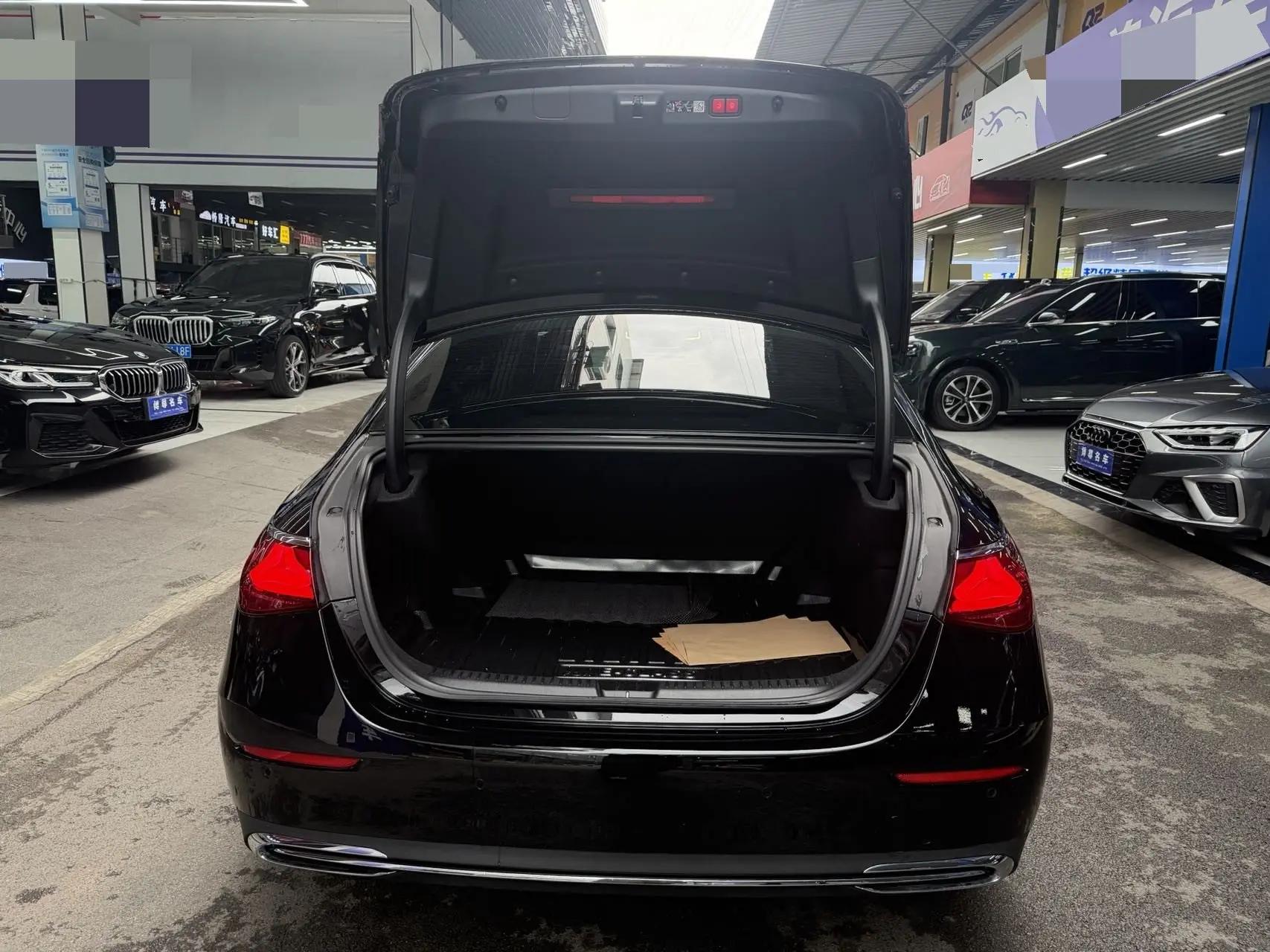 Mercedes Benz E-Class 2025 Model E 300 L 48V 2.0T Luxury Automatic 18
