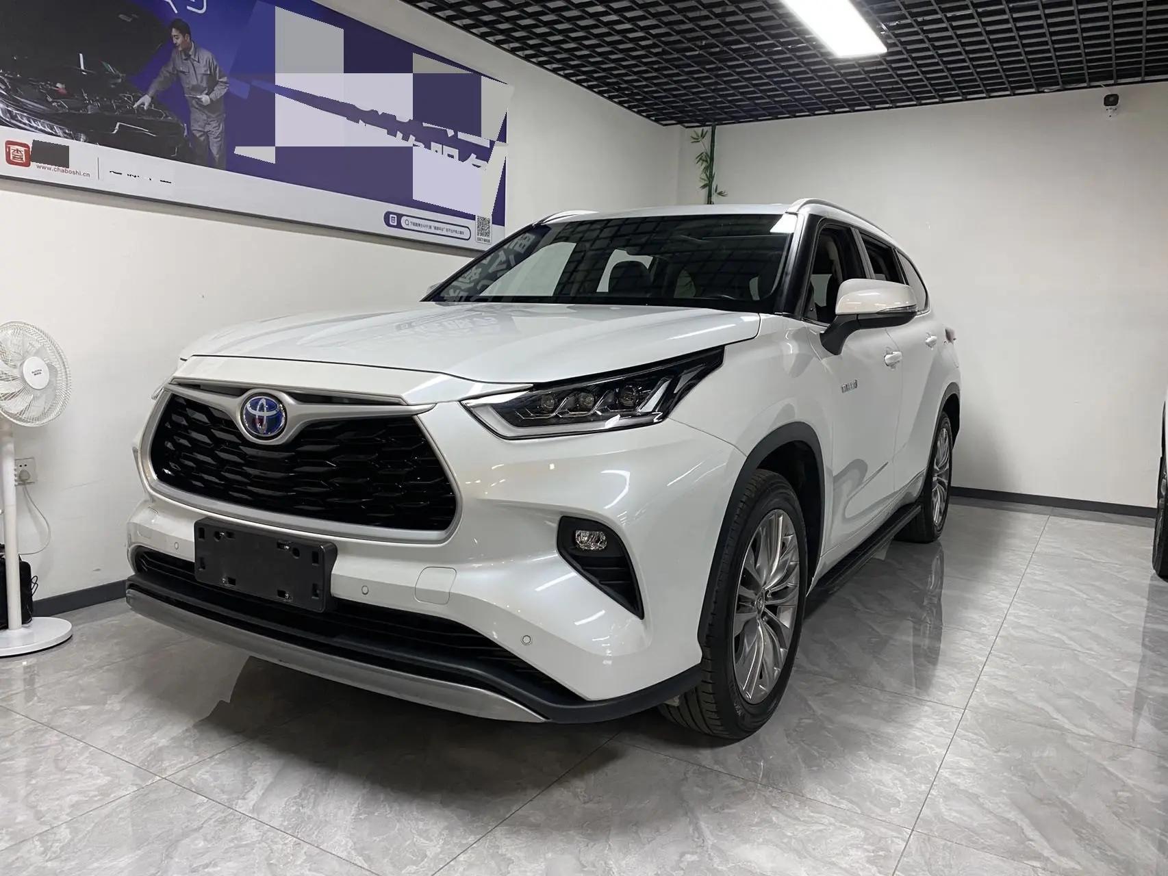 Highlander 2022 Dual Engine 2.5L 4-wheel Drive Premium Edition 7-seat