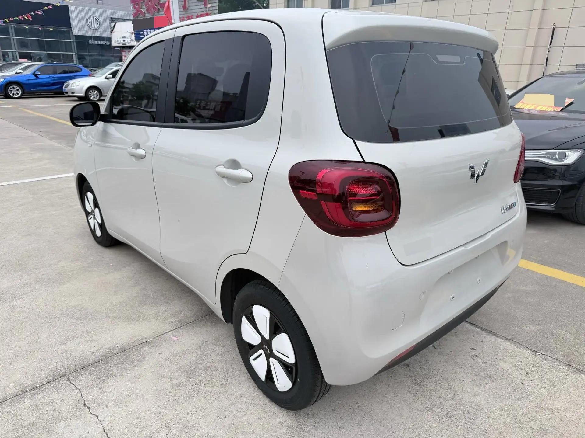 WuLing 2024 HongGuang MINI EV 215km Youth Edition Automatic 3