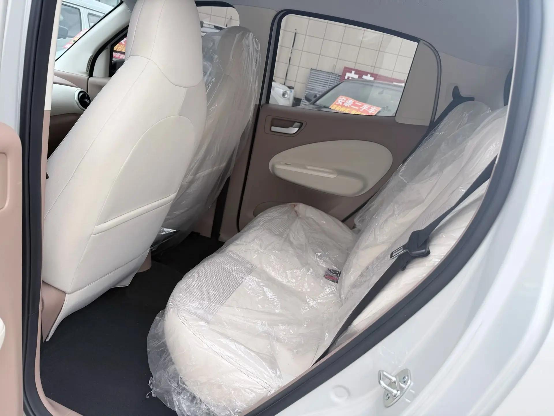 WuLing 2024 HongGuang MINI EV 215km Youth Edition Automatic 6
