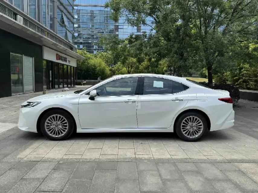 Toyota 2026 Camry Dual Engine 2.0HGVP Stepless Deluxe Automatic Gear 3