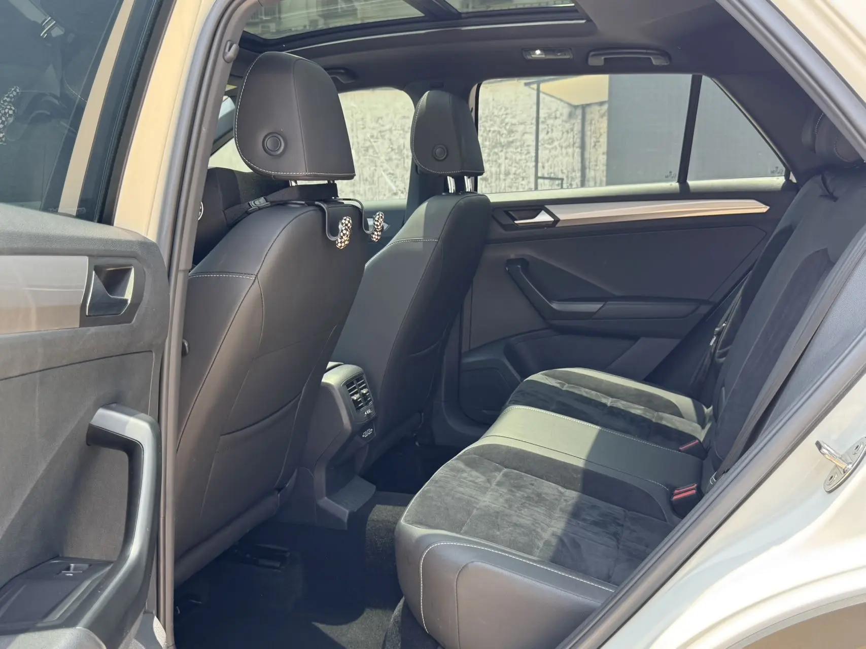 T-ROC Tange 2022 280TSI DSG Two-Drive R-Line Pro PLUS 5