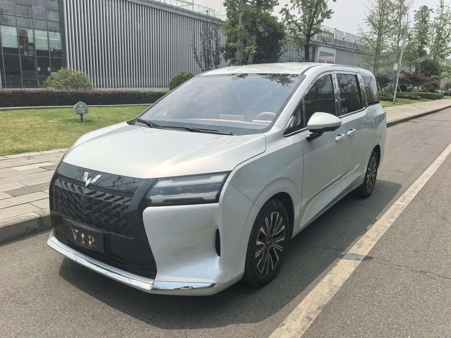 WuLing 2026 starlight 730 1.5T stepless exclusive automatic gear