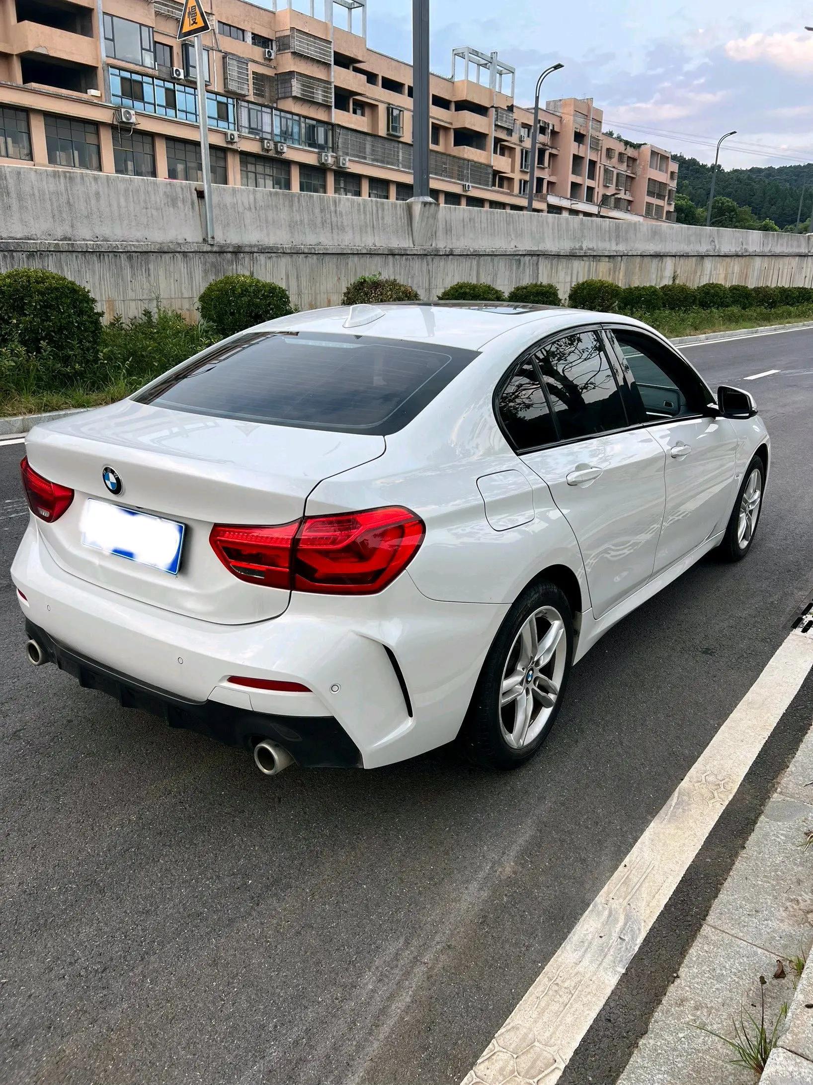 BMW 1 Series 2020 120i M Sports Suit 4