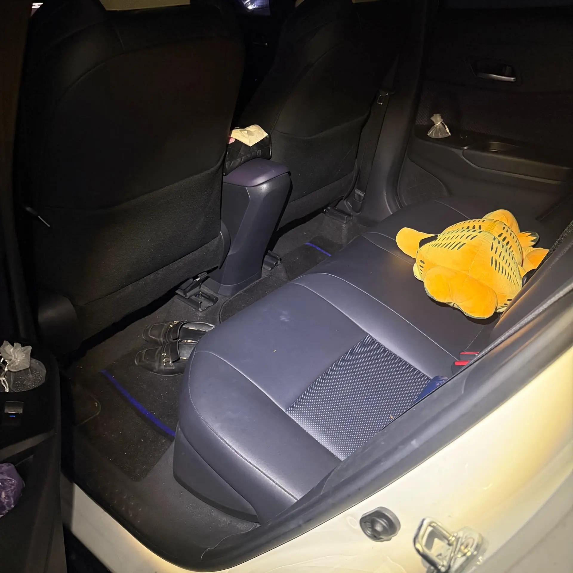 Toyota C- HR 2020 2.0L Leading Edition 4