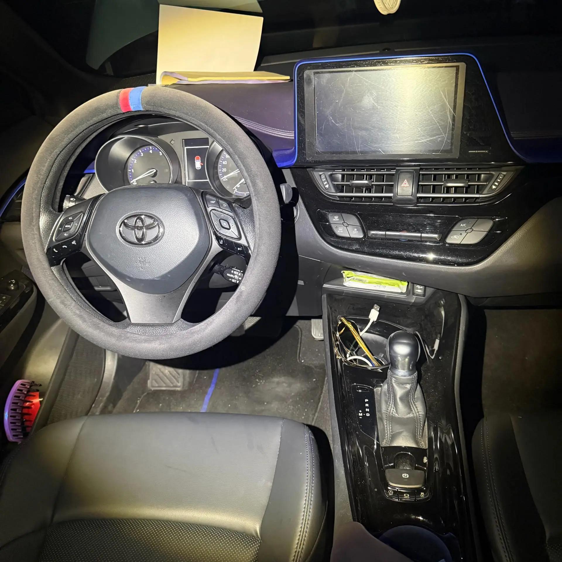 Toyota C- HR 2020 2.0L Leading Edition 8