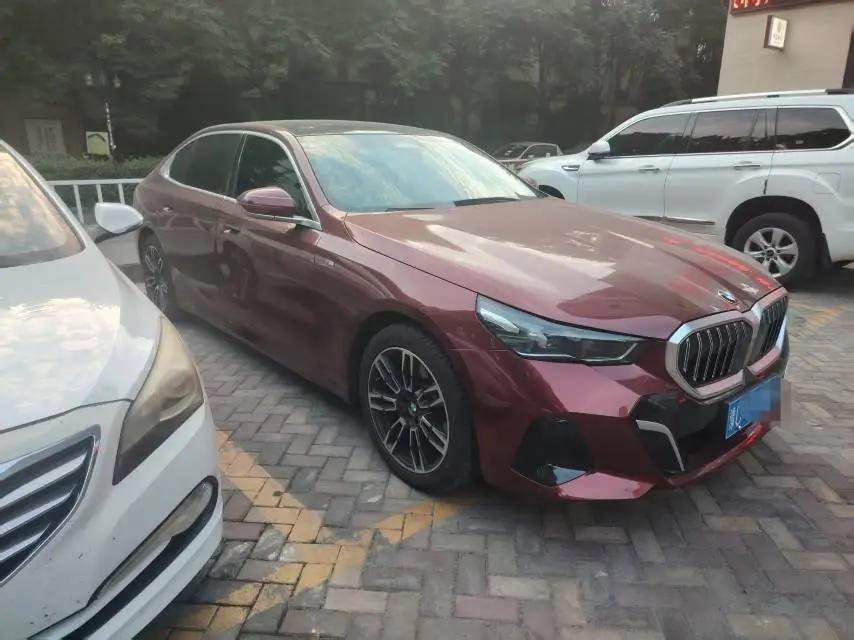 BMW 5 Series 2025 Model 525Li 48V 2.0T M Sport Package Automatic 3