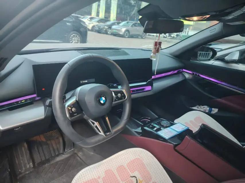 BMW 5 Series 2025 Model 525Li 48V 2.0T M Sport Package Automatic 7