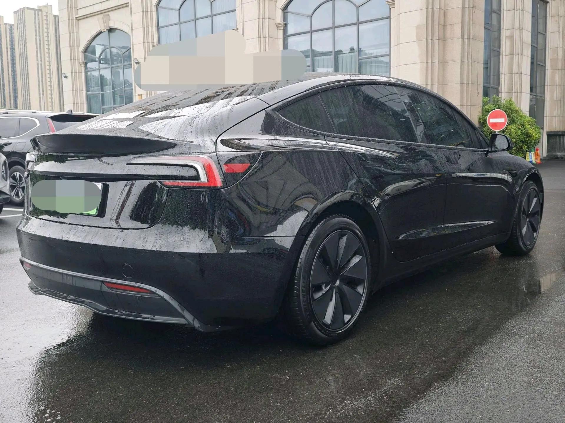 Model 3 2023 Rear-Wheel Drive Edition 9