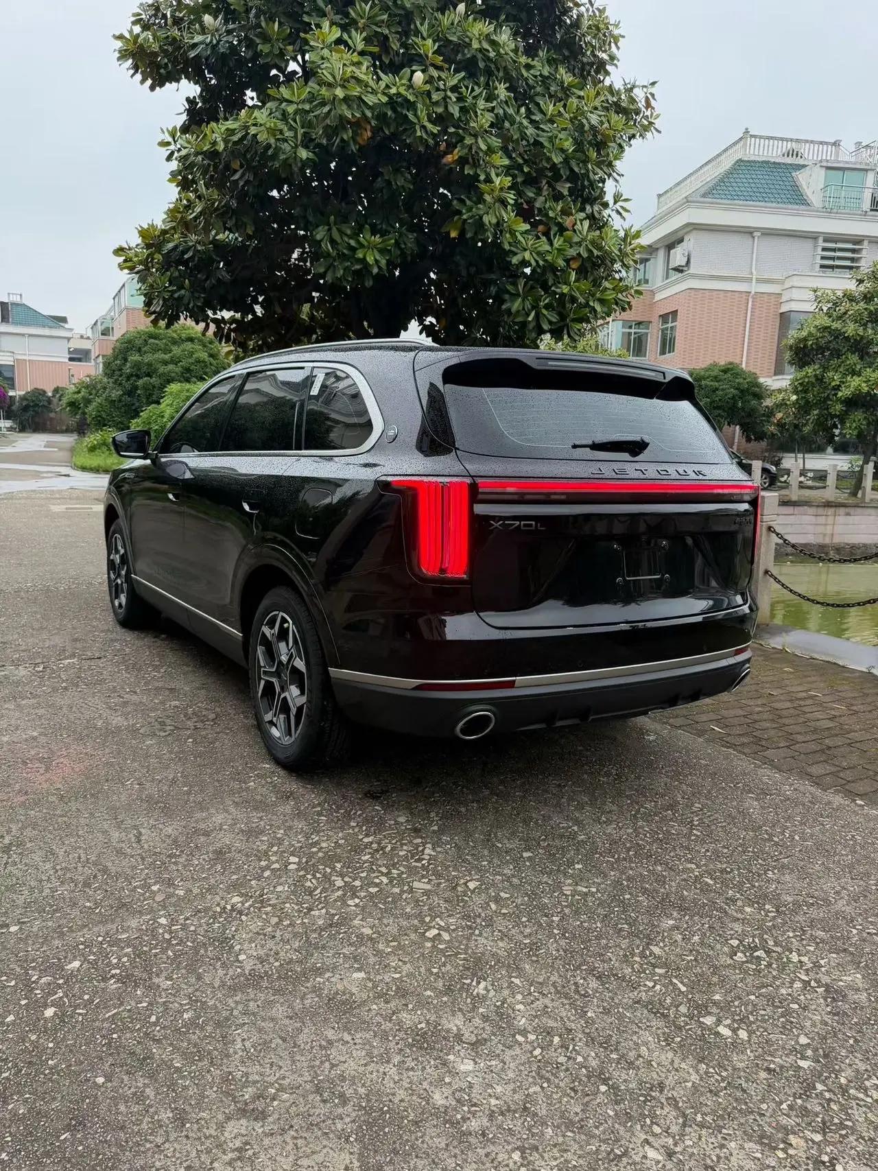 Jetour 2025 X70L 1.5TD Comfortable 5-seat Automatic 3