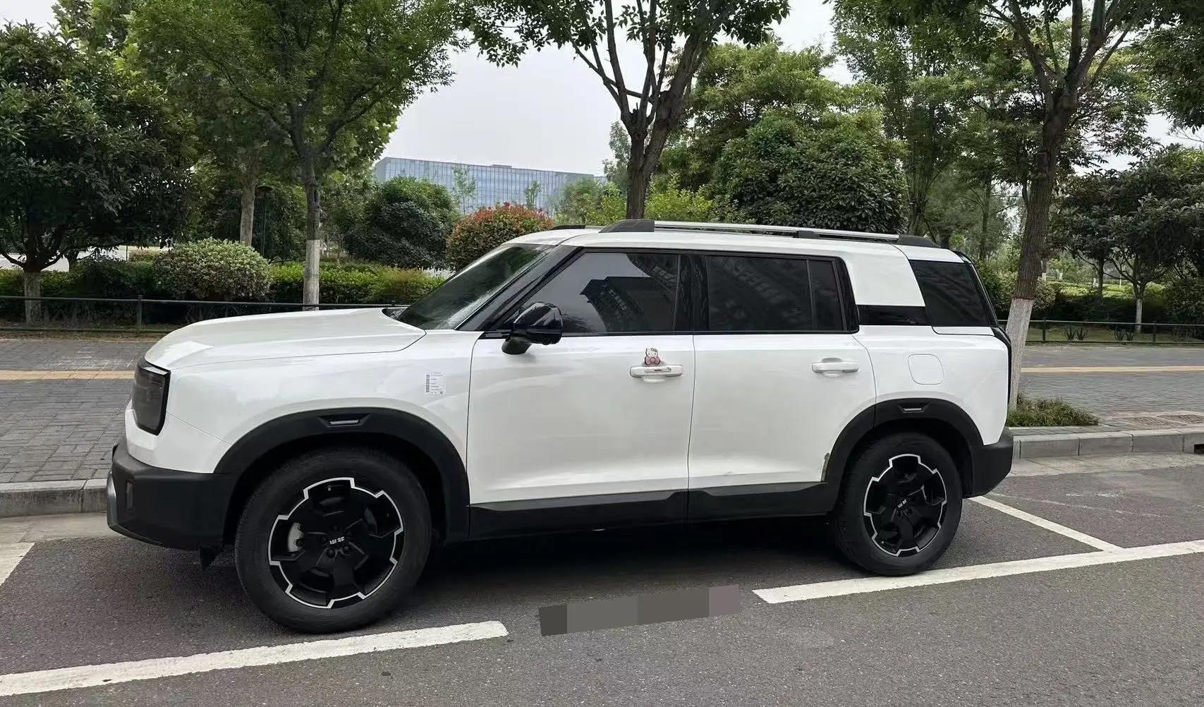 Beijing 2024 BJ30 1.5T Magic Nuclear Power Drive Advanced Edition Automatic Gear 2