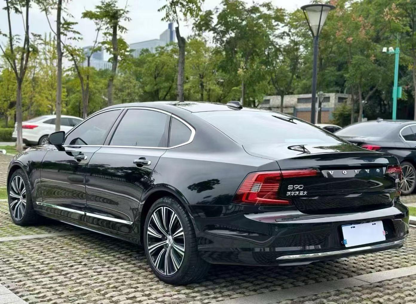 Volvo S90 2022 B5 Zhiyuan Deluxe Edition 3