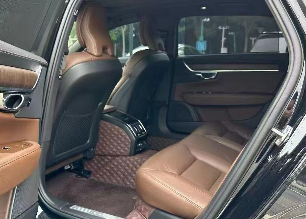 Volvo S90 2022 B5 Zhiyuan Deluxe Edition 5