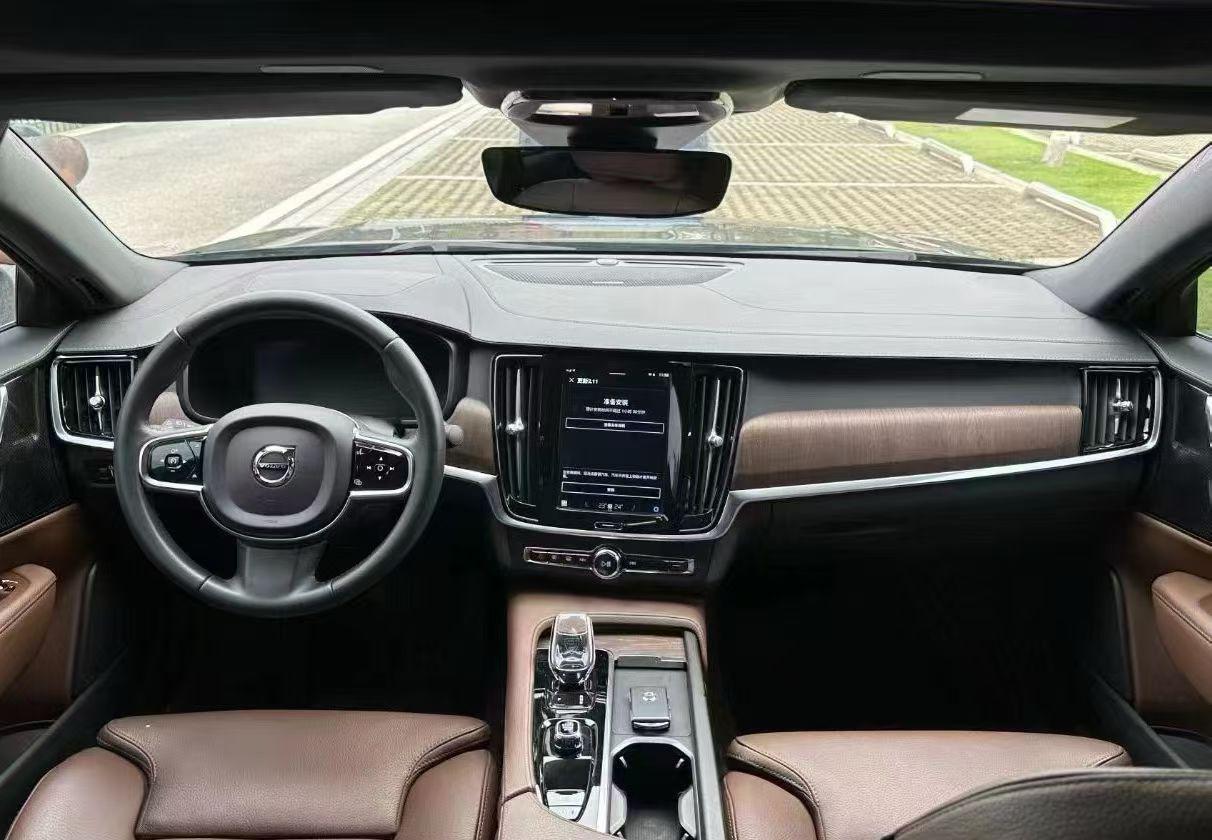 Volvo S90 2022 B5 Zhiyuan Deluxe Edition 6