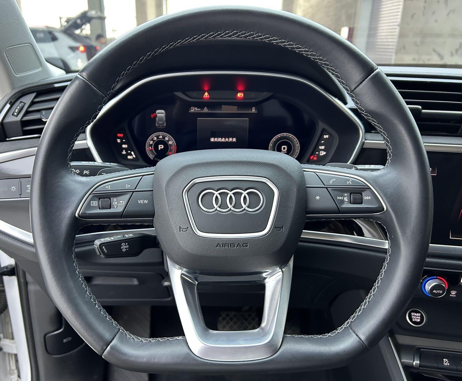 Audi Q3 2022 35 TFSI Fashion Dynamic 9