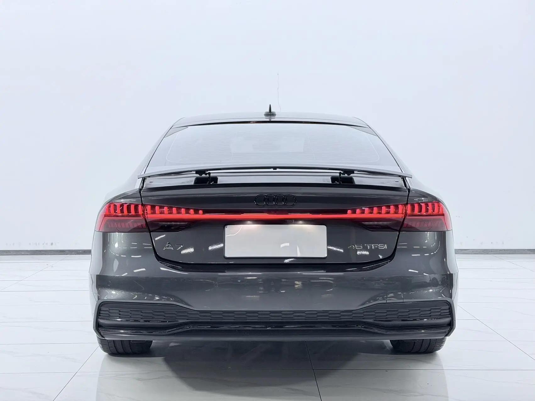 Audi A7 (Imported) 2023 A7 Sportback 2.0TFSI 45TFSI Prestige Edition Automatic 3