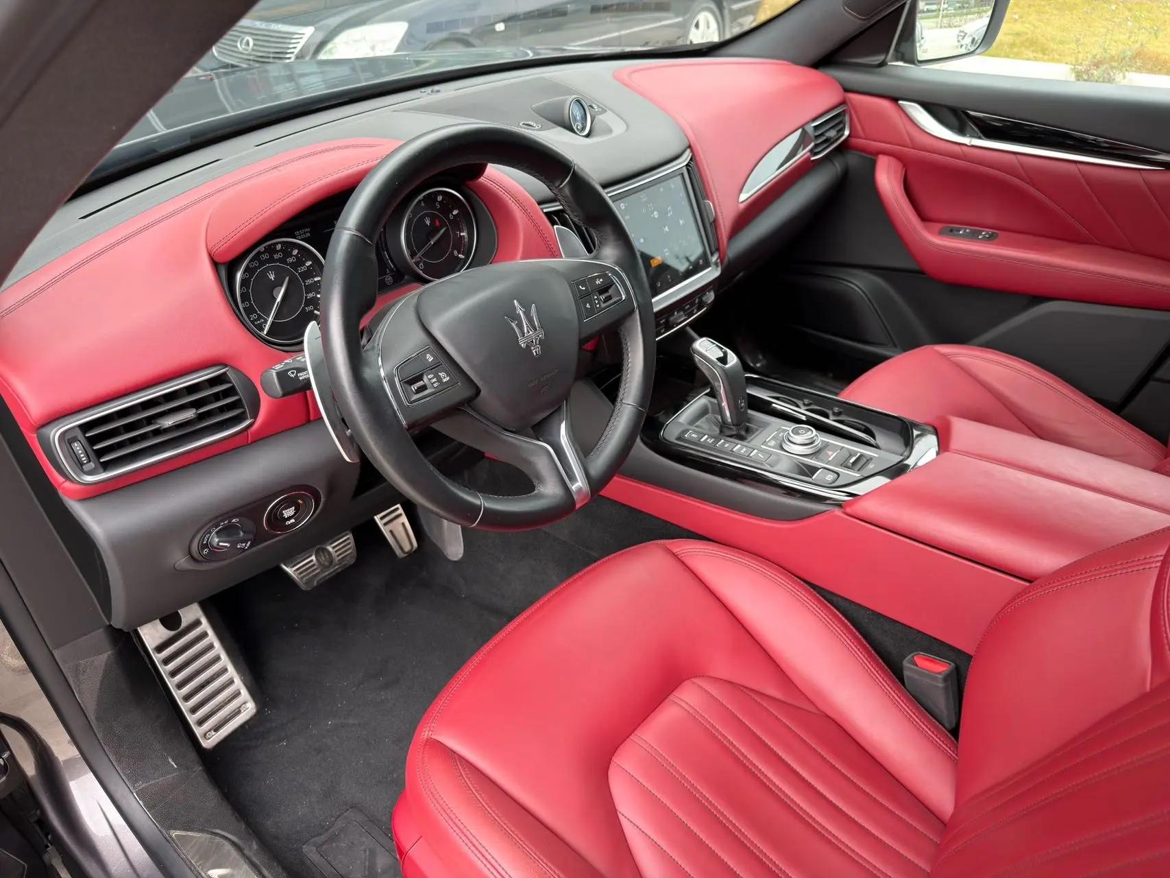 Levante 2021 3.0T Standard Edition 6