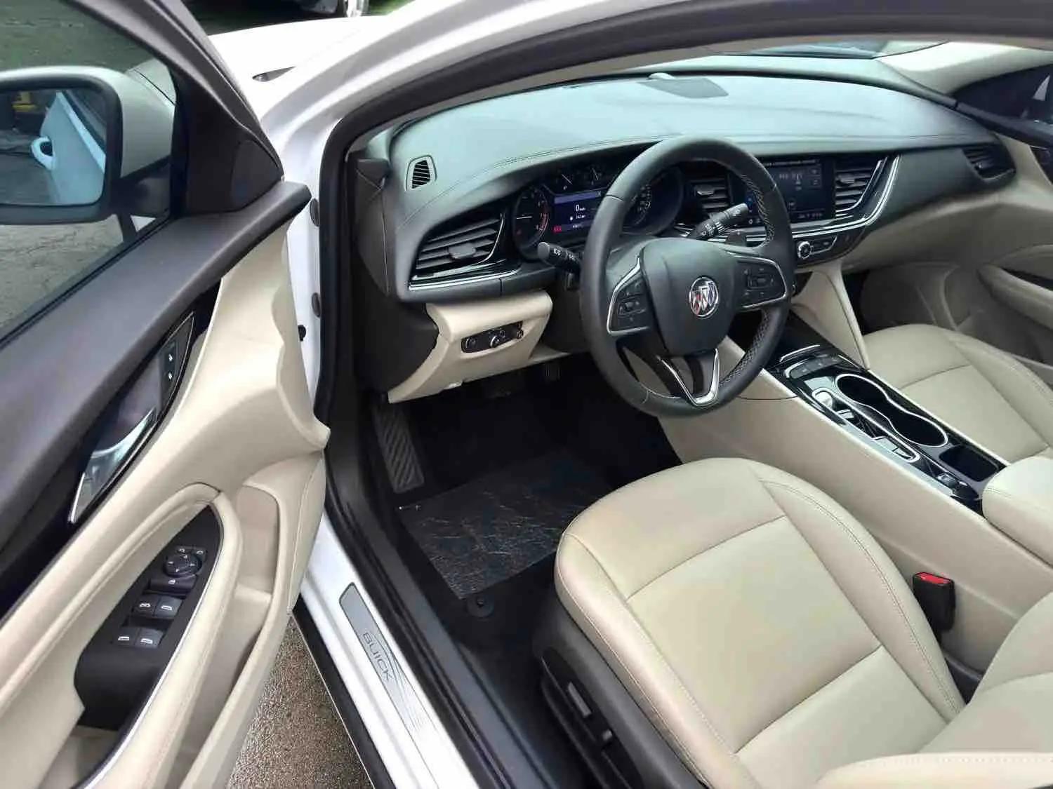 Regal 2020 552T Luxury Model 4