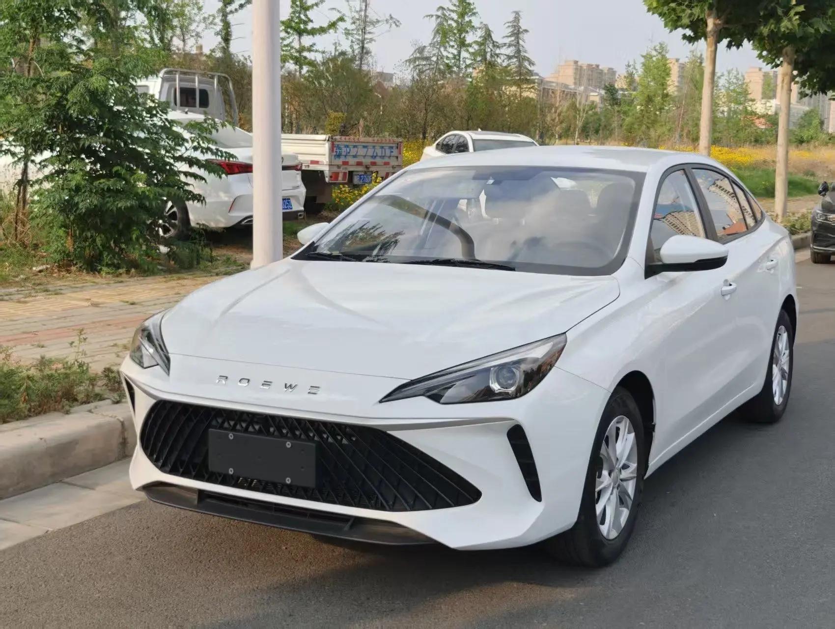 Roewe i5 2023 1.5L Manual Comfortable Edition