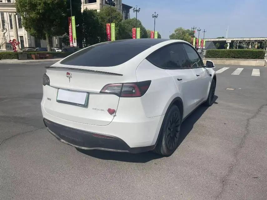 2022 Model Y Refreshed Rear-Wheel-Drive Version 9