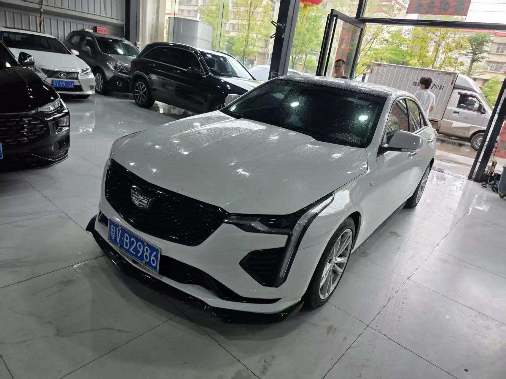 Cadillac CT4 2020 28T fashion