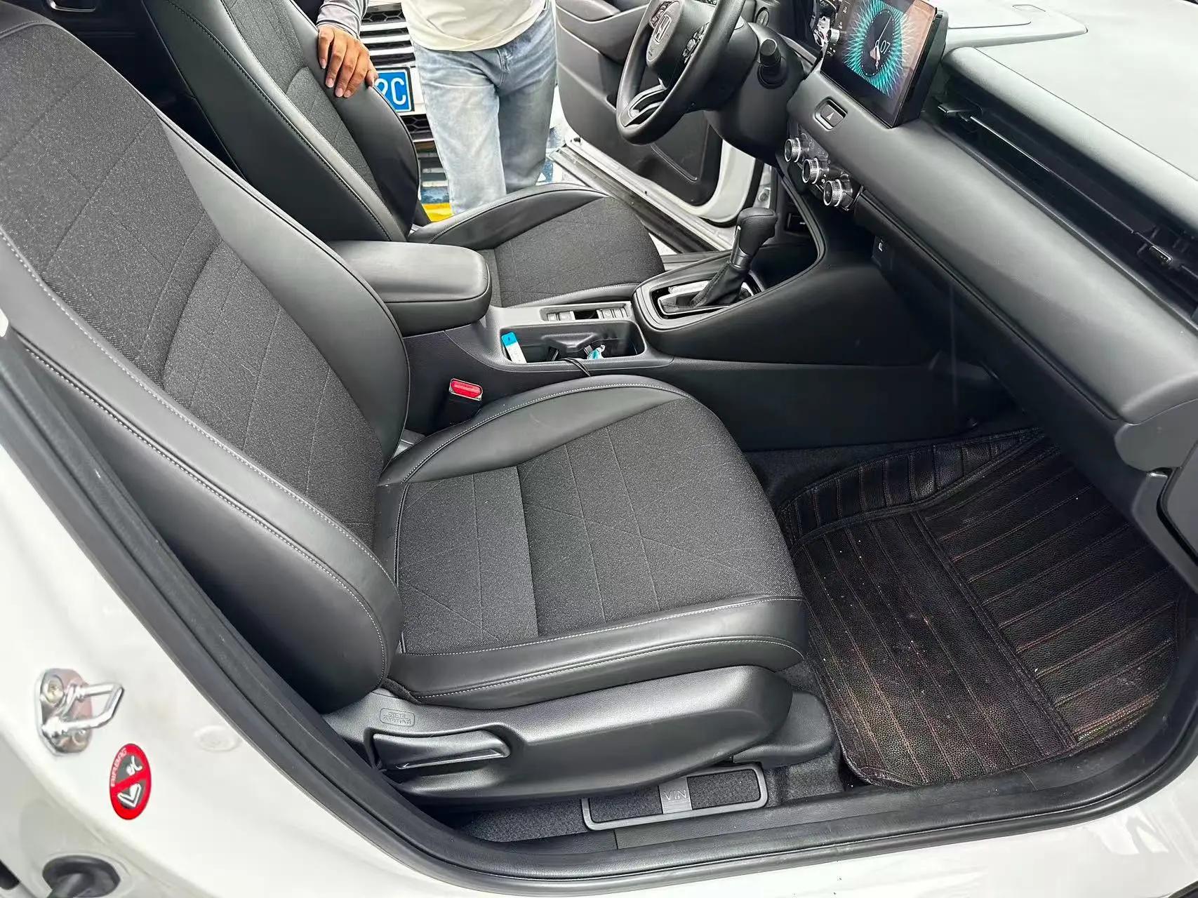 Vezel 2023, 1.5L CVT Mid-Grade Model 3
