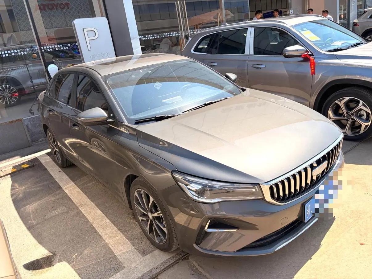 Emgrand 2025 4th Generation 1.5L CVT Prestige Model 3