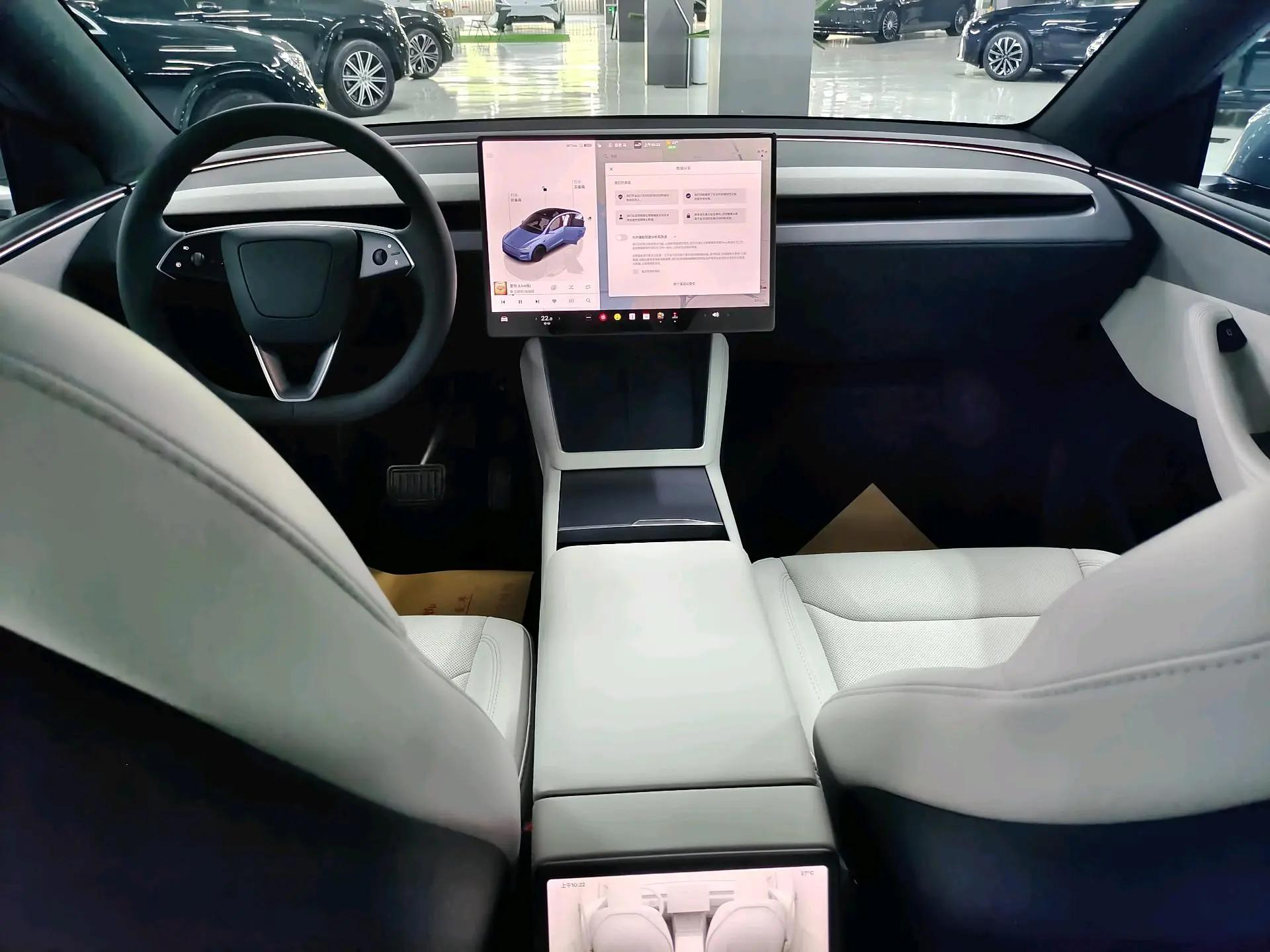 Tesla 2026 Model Y Long Range Rear-Wheel Drive (Refreshed) Automatic 7
