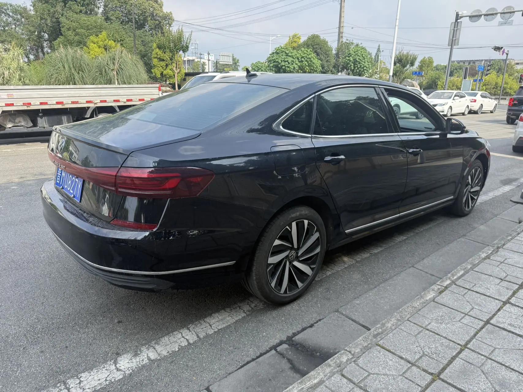 Volkswagen 2024 Passat 2.0TSI 330TSI Starry Sky Elite Edition Automatic 5