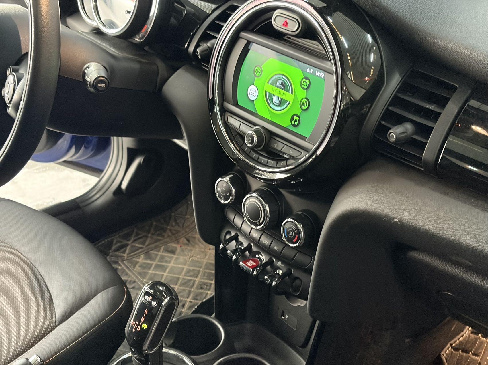 MINI 2020 1.5T ONE PLUS 9