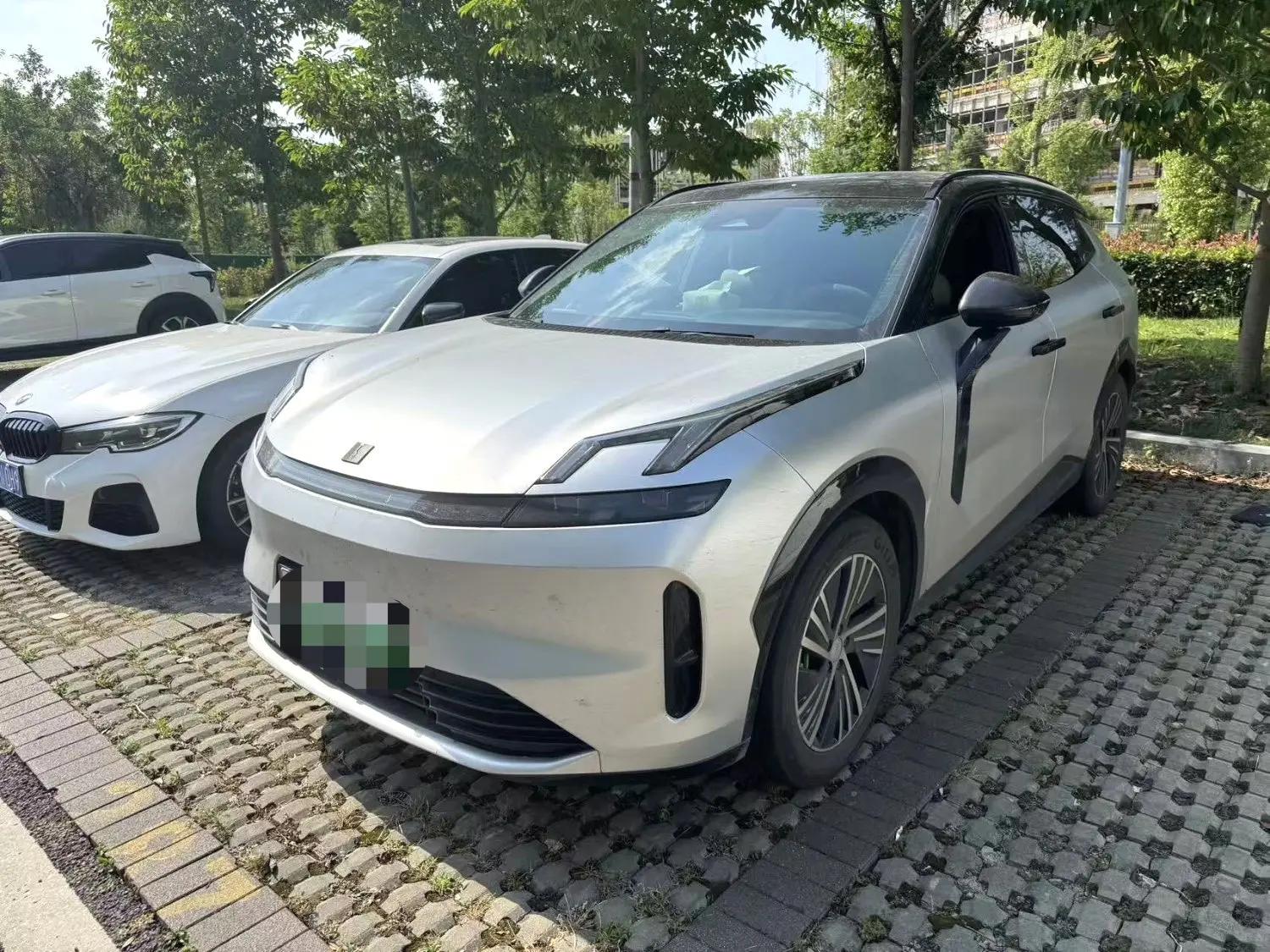 Открыть галерею: LYNK&CO 2025 LYNK&CO 08 EM-P 1.5T 120km Long Range Pro Automatic