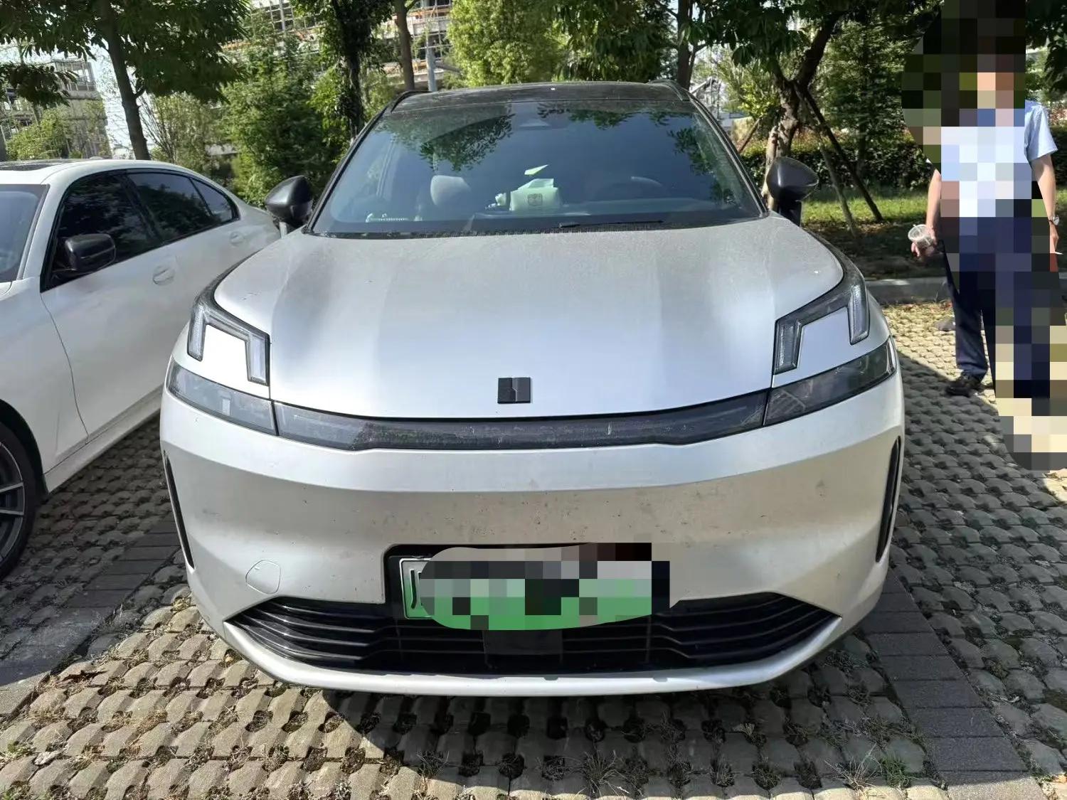 LYNK&amp;CO 2025 LYNK&amp;CO 08 EM-P 1.5T 120km Long Range Pro Automatic 2