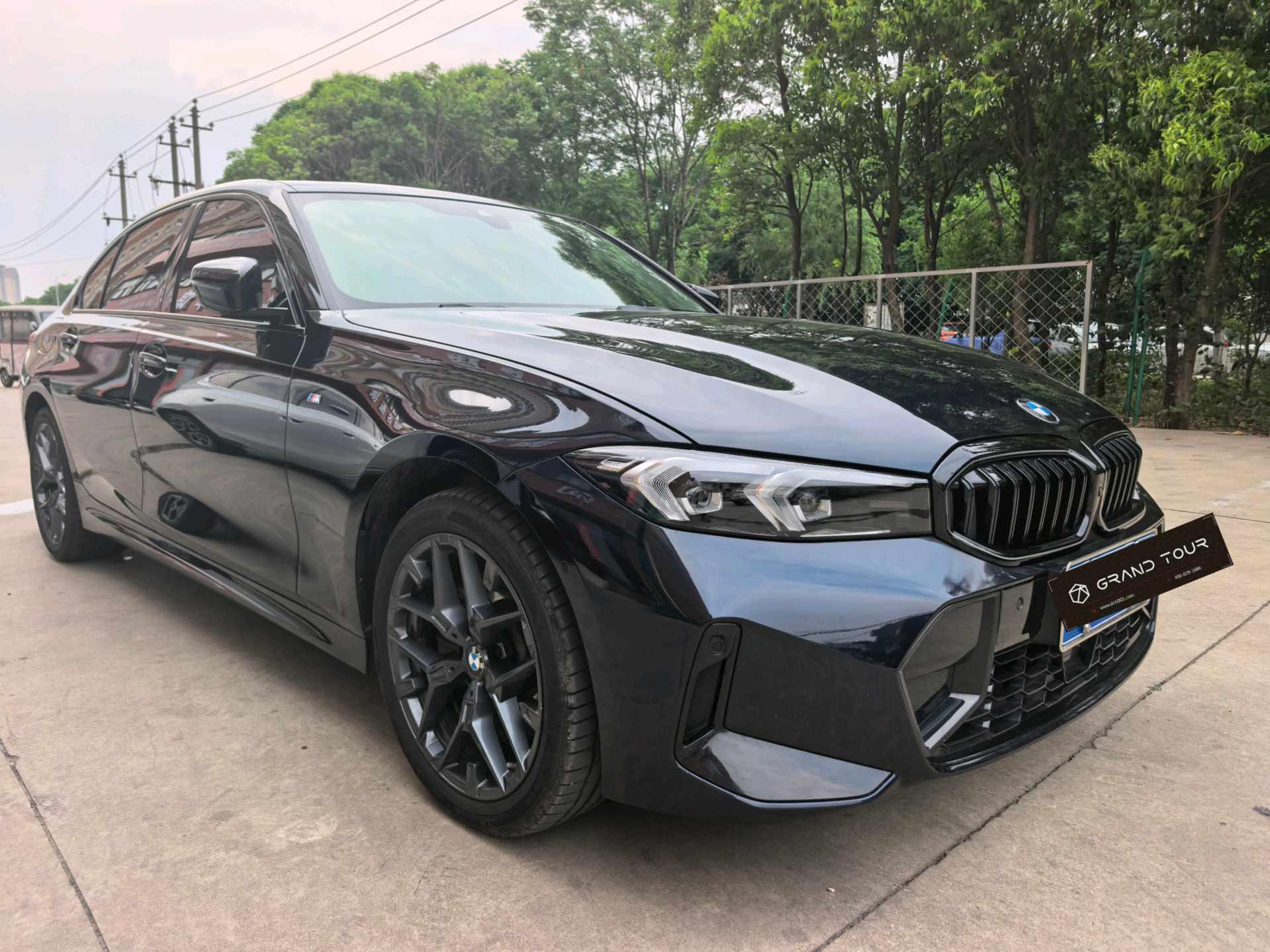 BMW 3 Series 2025 Model 330Li 2.0T M Sport Night Edition Automatic 3
