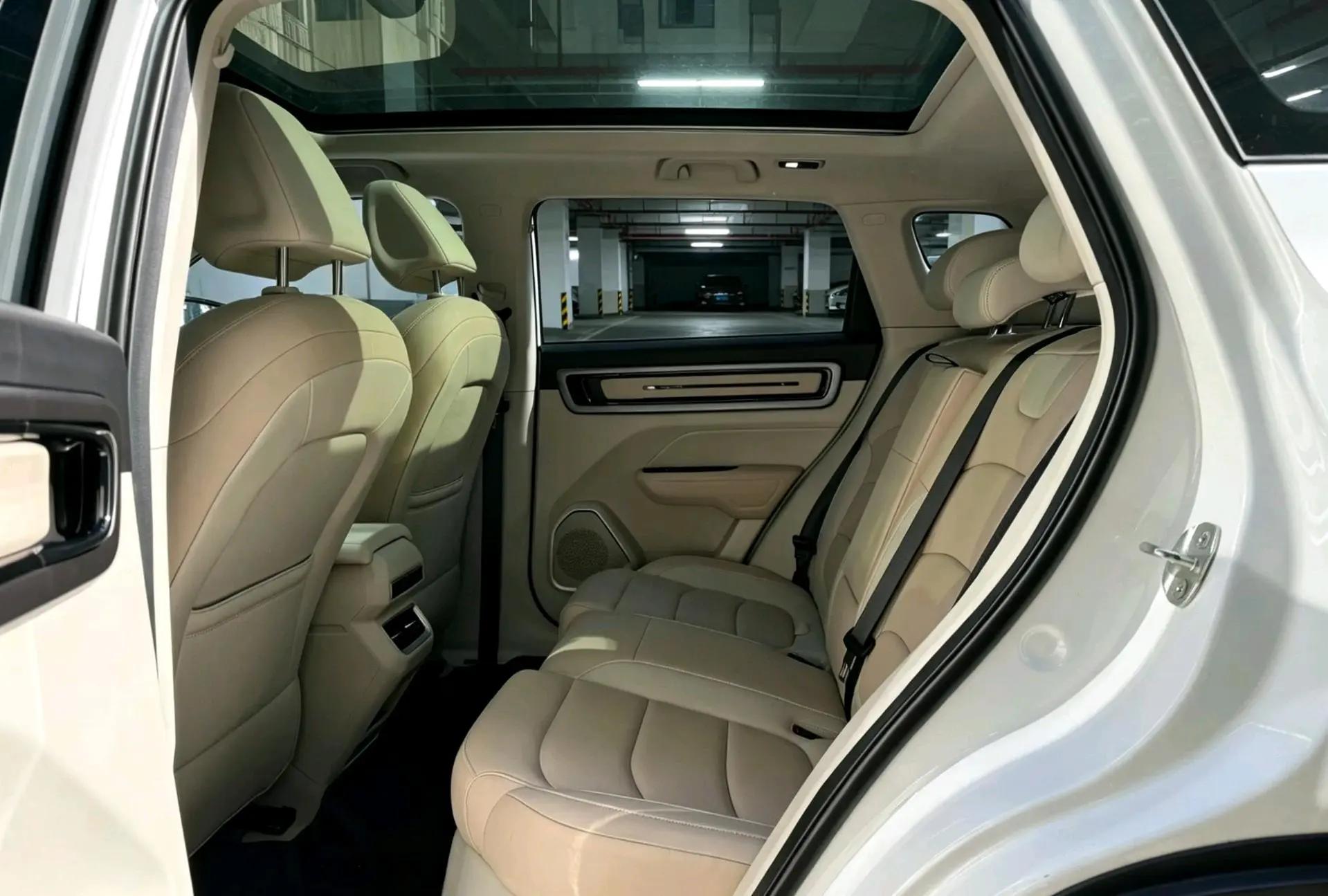 Geely ICON 2023 1.5TD Chocolate Alcohol Edition 5