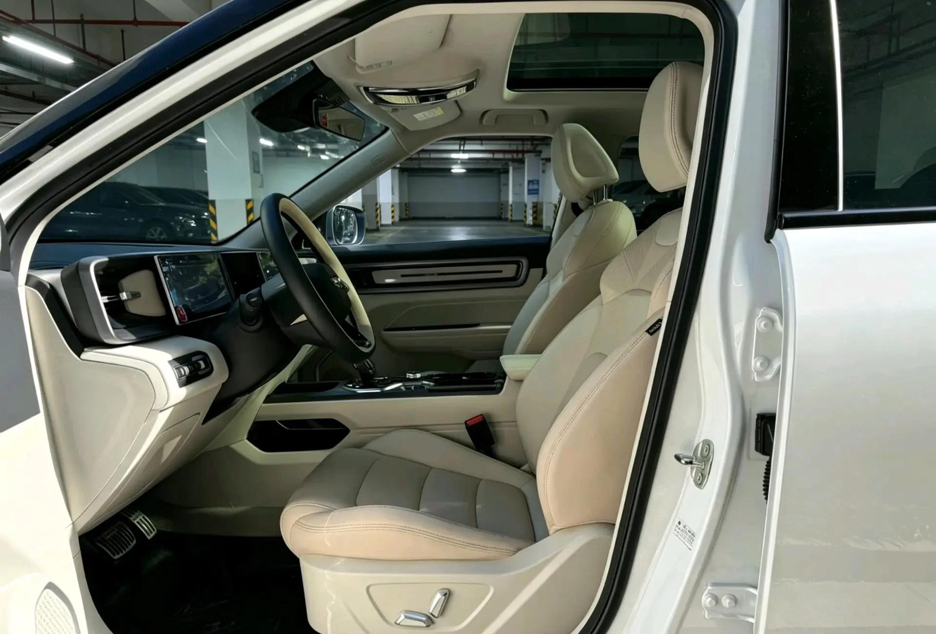Geely ICON 2023 1.5TD Chocolate Alcohol Edition 6