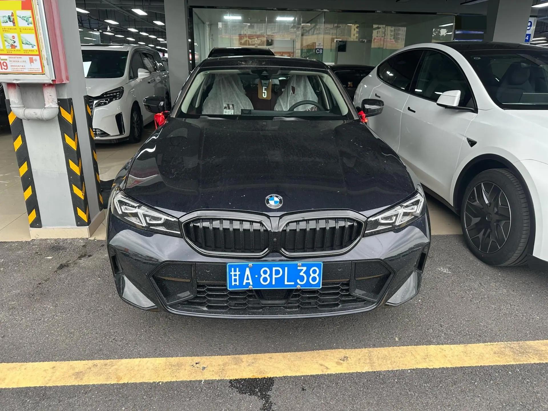 BMW 3 Series 2026 330Li 2.0T M Sports Obsidian Night Suit Automatic Gear 2