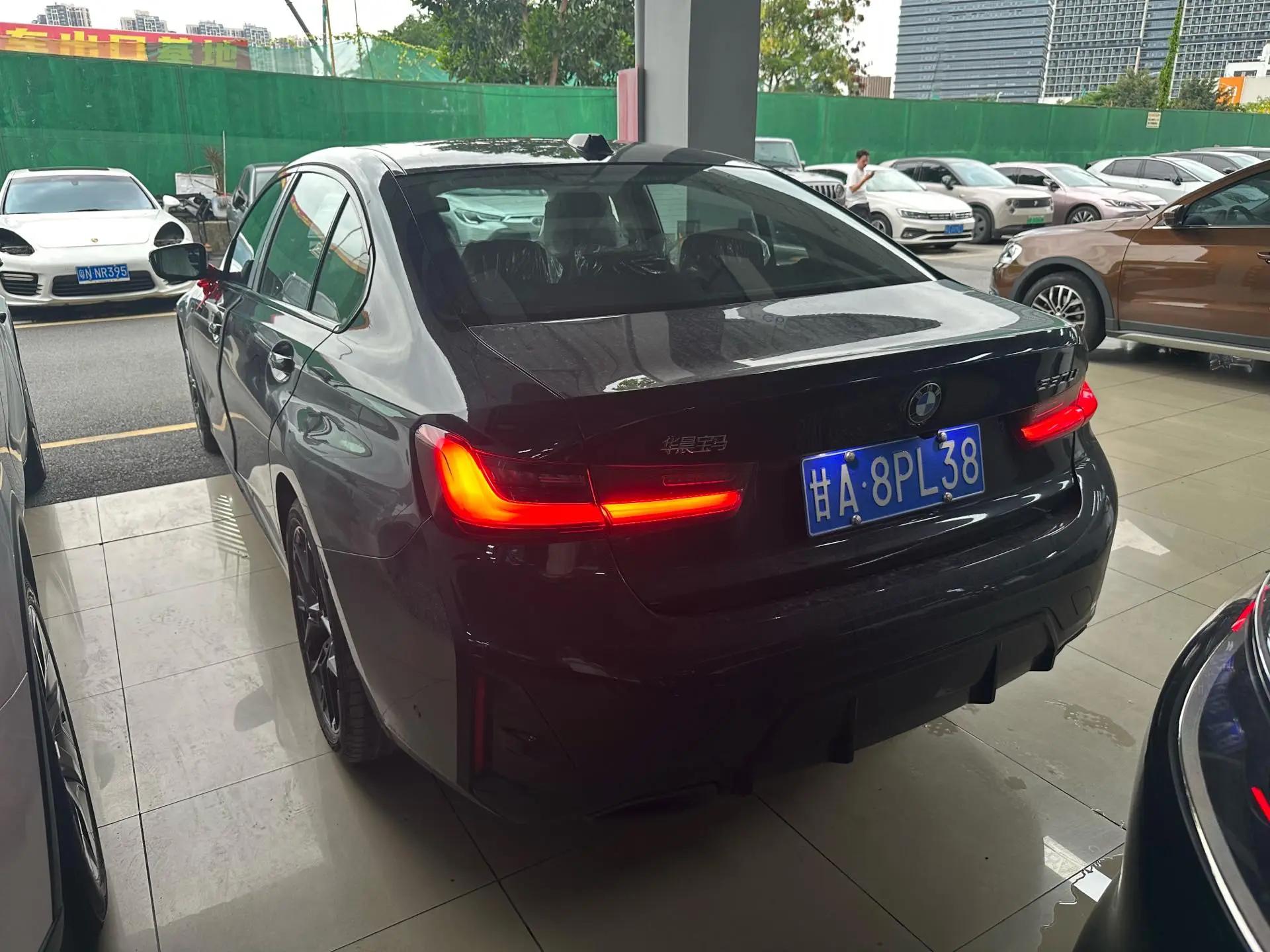 BMW 3 Series 2026 330Li 2.0T M Sports Obsidian Night Suit Automatic Gear 7