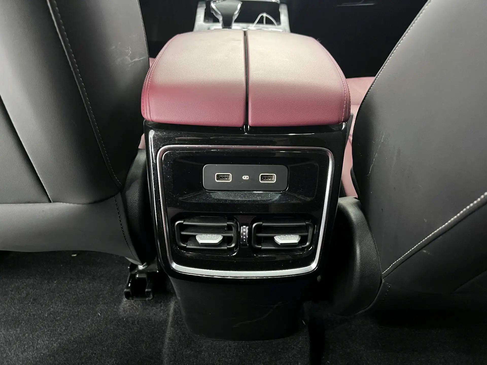 Jetour X70 PLUS 2023 1.5T DCT Brave PLUS 7 11