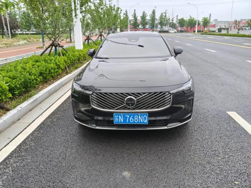Volvo 2026 S90 48V 2.0T B5 Zhiyuan Deluxe Edition Automatic Gear 2