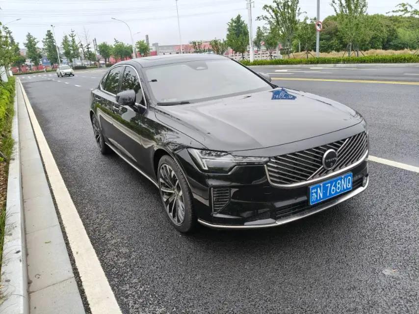 Volvo 2026 S90 48V 2.0T B5 Zhiyuan Deluxe Edition Automatic Gear 3