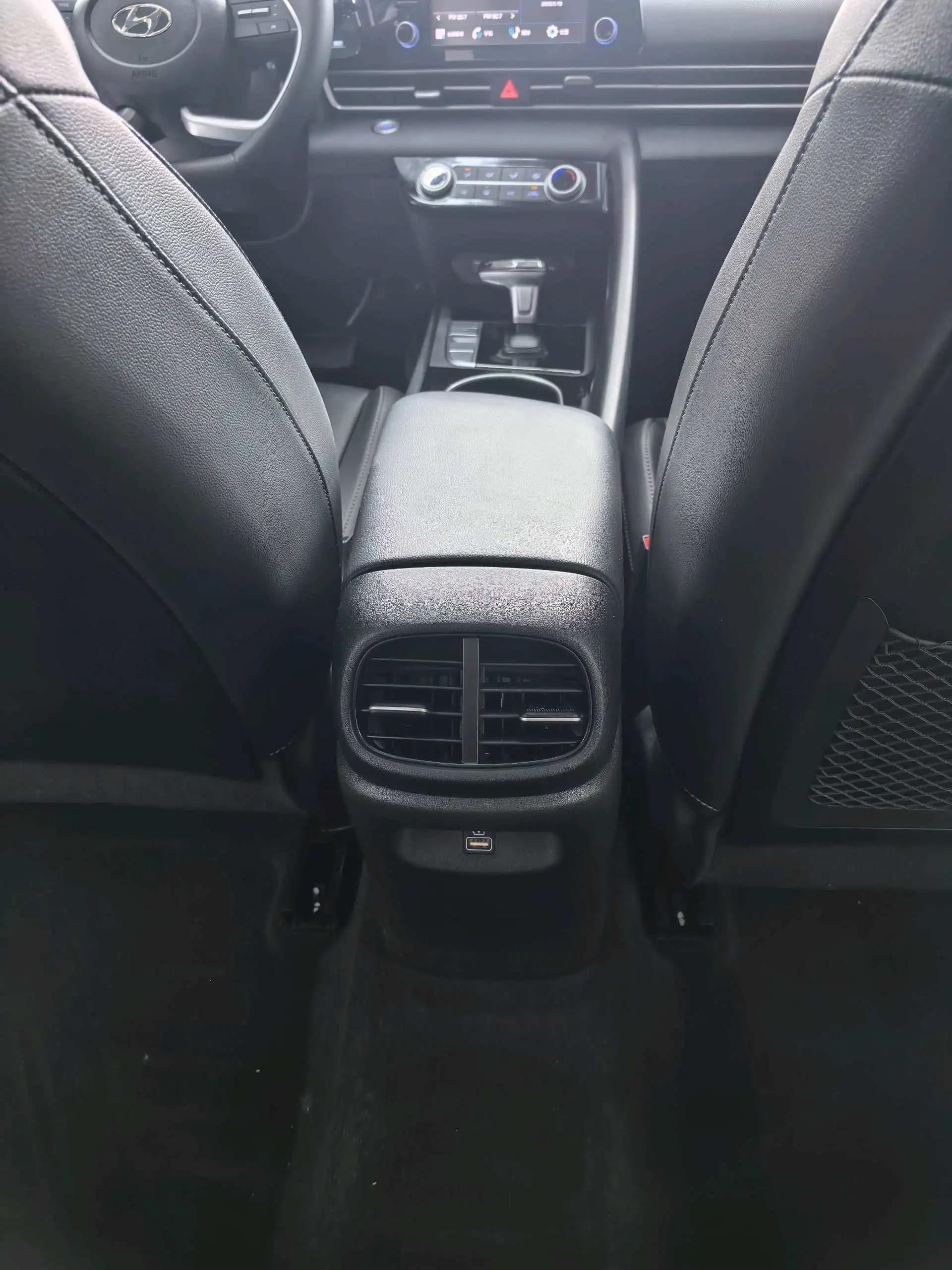 Elantra 2023 1.5L CVT GLS Leading Edition 12