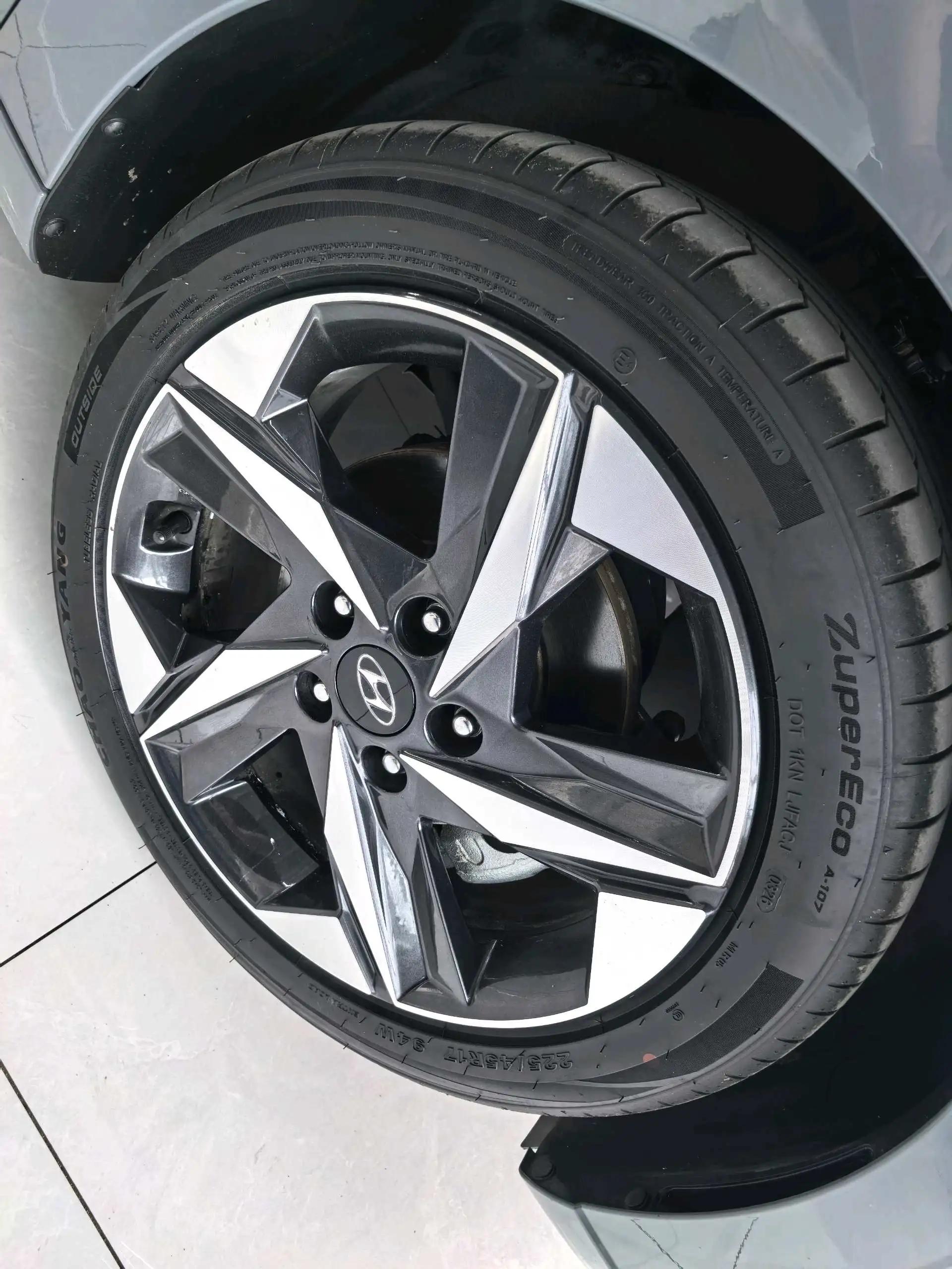 Elantra 2023 1.5L CVT GLS Leading Edition 15