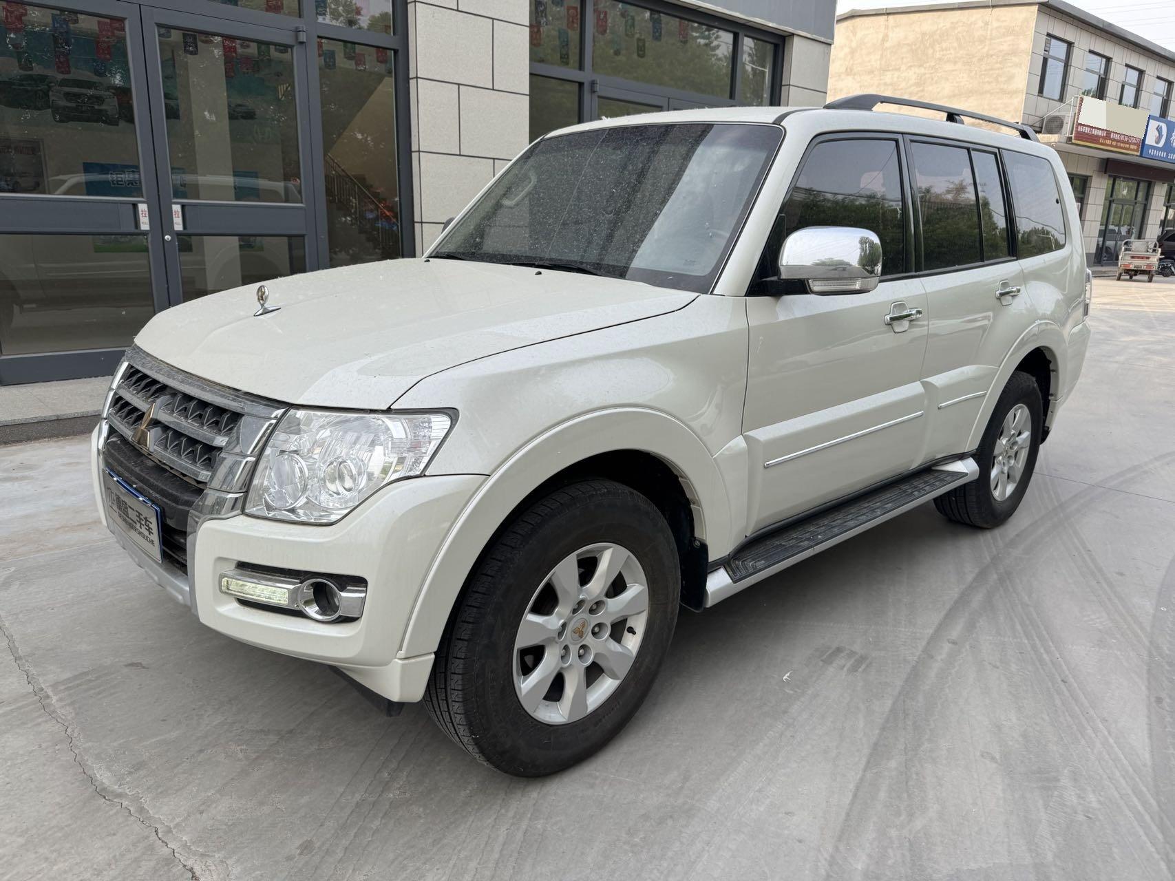Pajero (Imported) 2018 3.0L Automatic Standard Edition