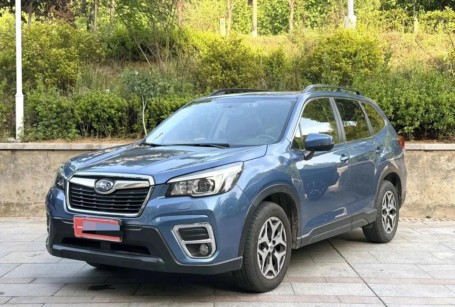 Open image lightbox: Forester 2021 2.0i Deluxe Edition EyeSight