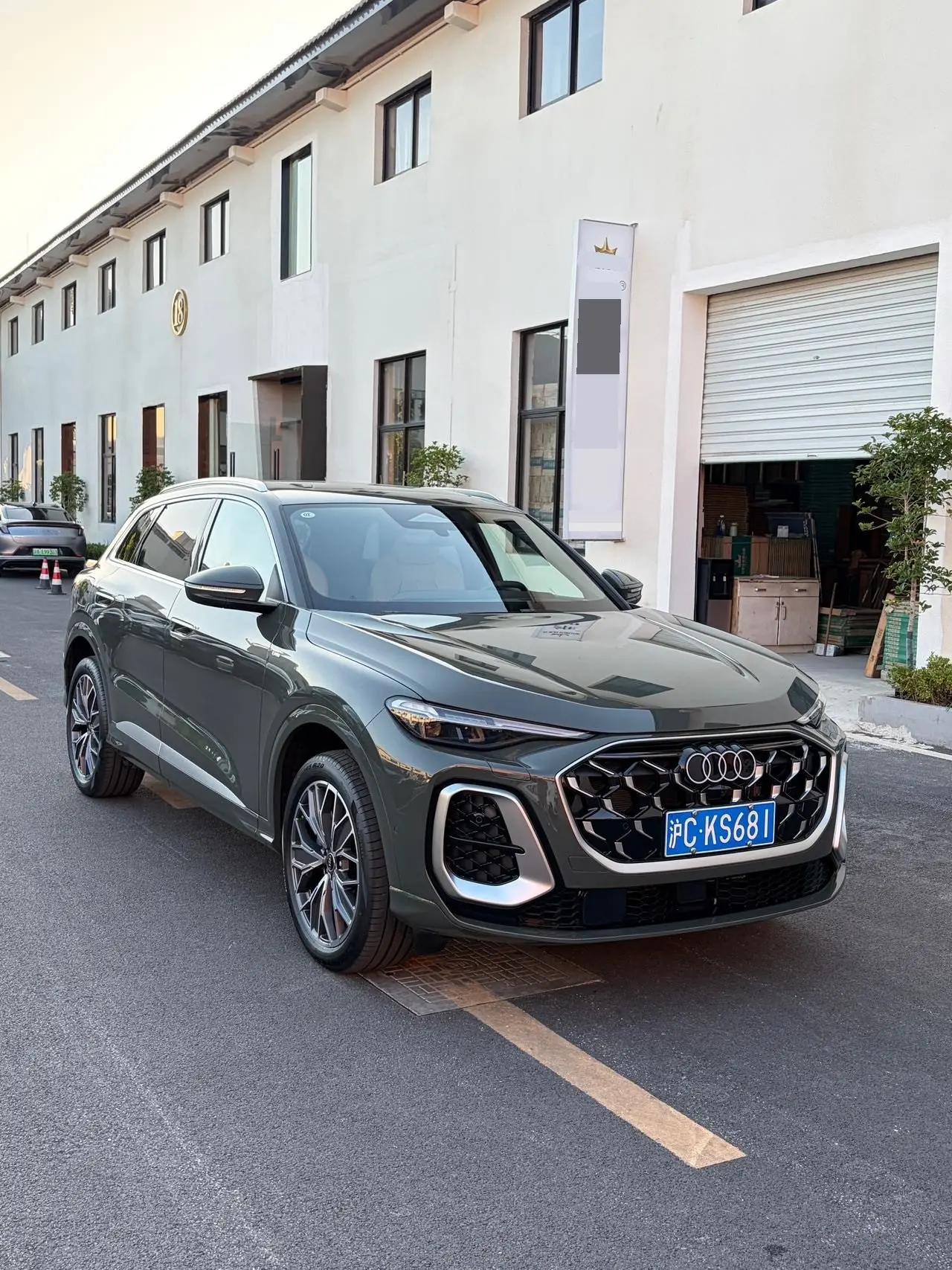 Audi 2026 Q5L 20 T 10 million users exclusive version of automatic gear 3