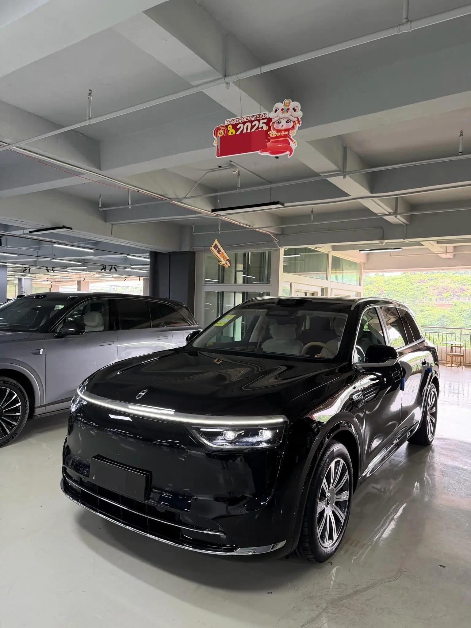 Open image lightbox: AITO 2025 AITO M8 Max Edition 53.4kWh 5-seat Edition (896-line laser Radar) Automatic Gear