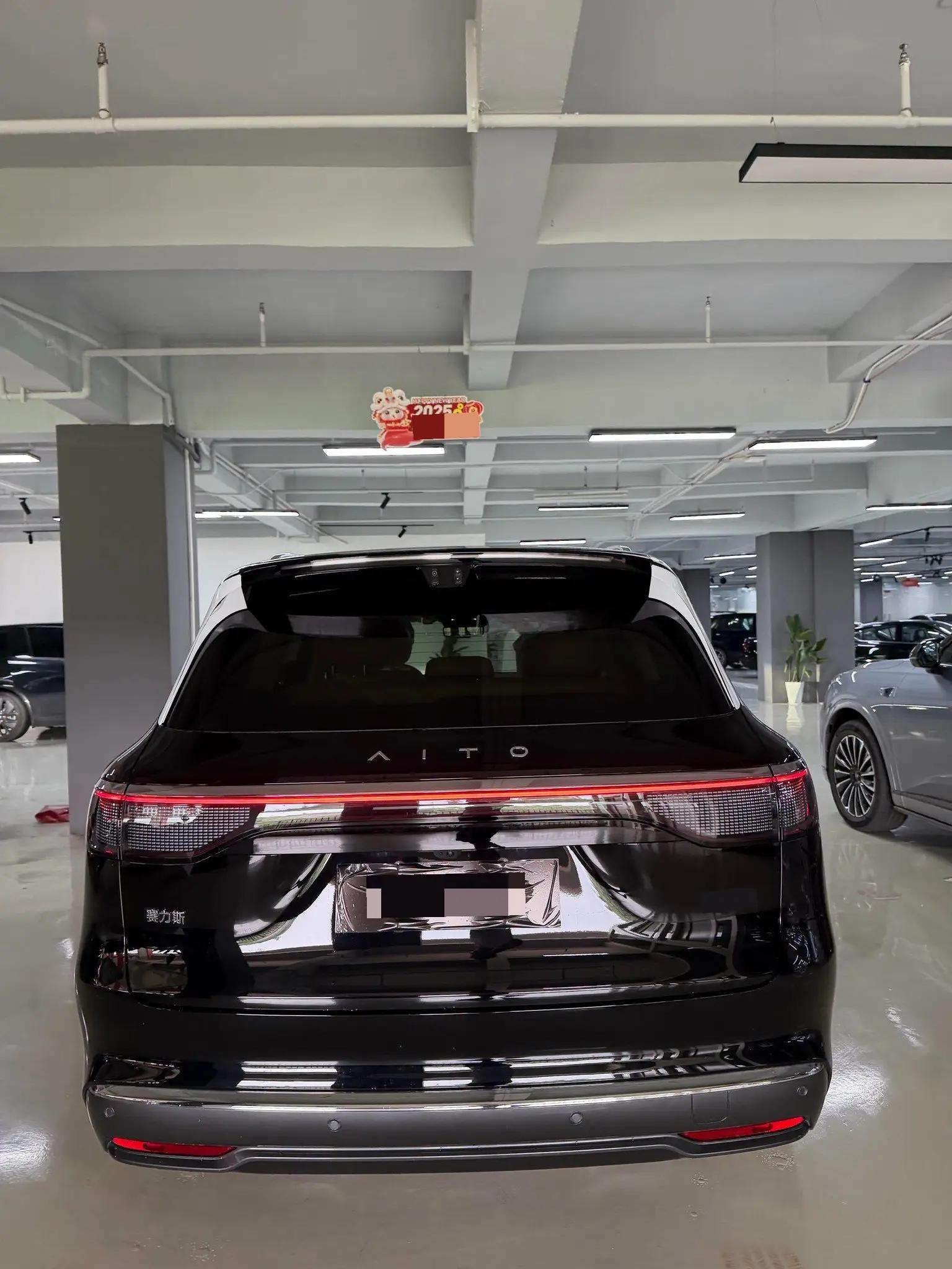 AITO 2025 AITO M8 Max Edition 53.4kWh 5-seat Edition (896-line laser Radar) Automatic Gear 11