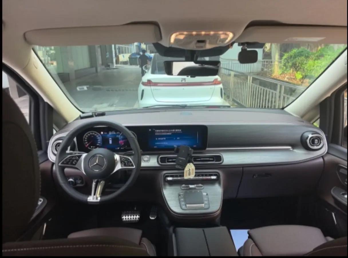 Mercedes Benz V 2024V 300 L 48V 2.0T Deluxe Automatic Gear 2